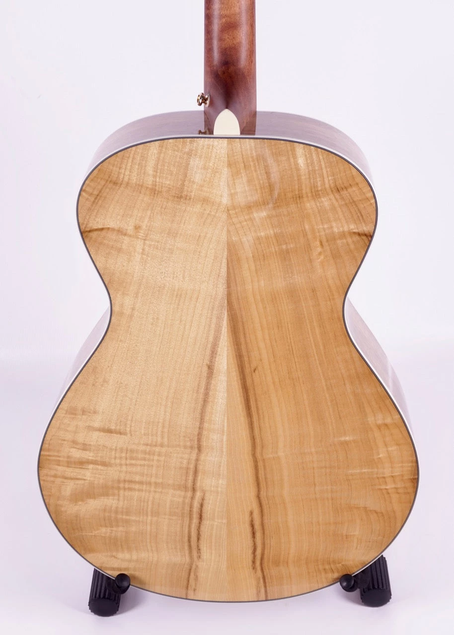 Breedlove Stage Exotic Concerto E - Myrtlewood 5 Breedlove Stage Exotic Concerto E - Myrtlewood