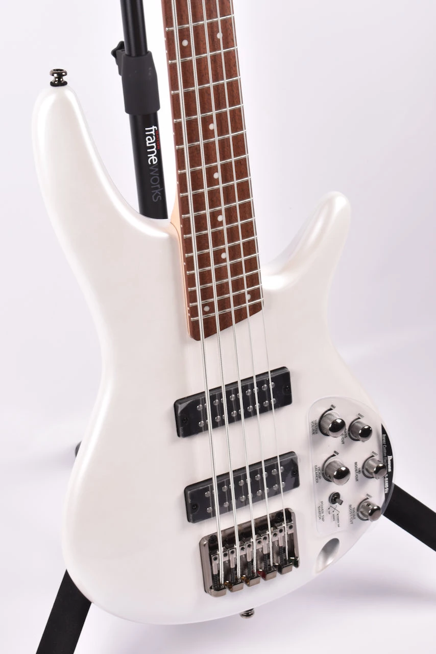 Ibanez SR305, Pearl White 1 Ibanez SR305, Pearl White