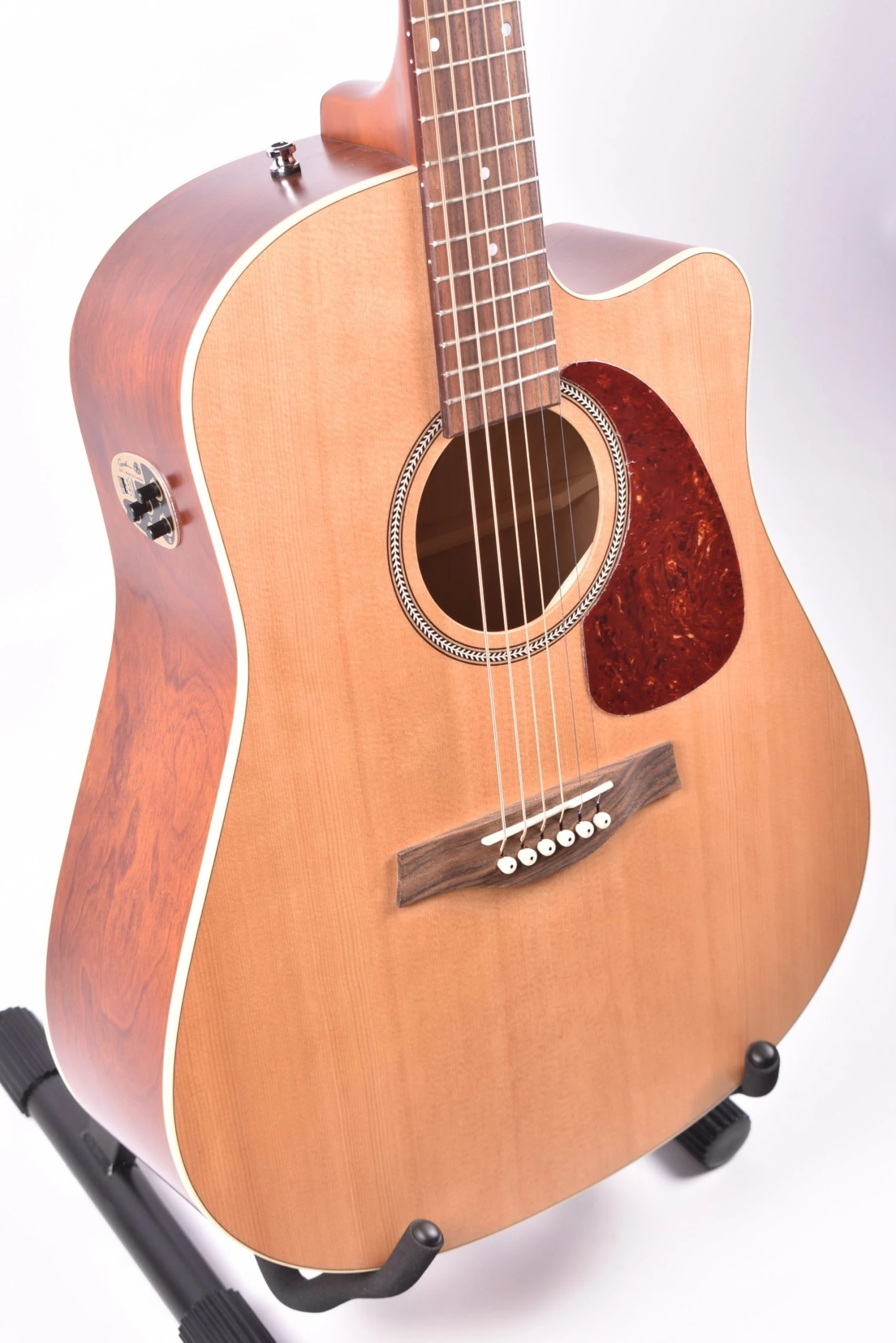 Seagull Coastline Slim Spruce CW-QIT 1 Seagull Coastline Slim Spruce CW-QIT