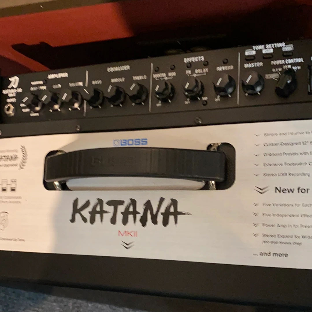 Boss Katana-50 MkII 2 Boss Katana-50 MkII