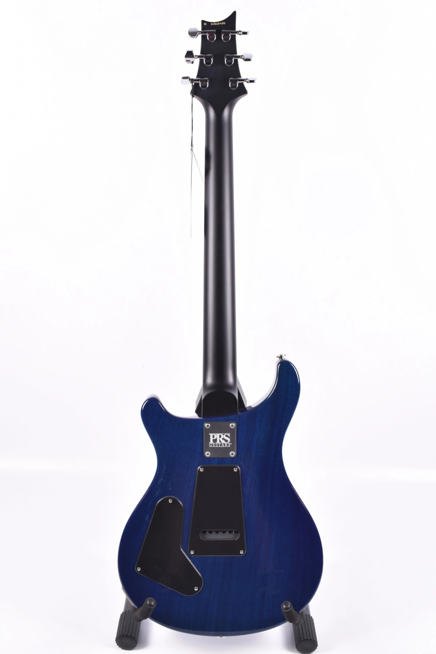 Paul Reed Smith CE24 Semi-Hollow, Limited Edition Royal Blue 6 Paul Reed Smith CE24 Semi-Hollow, Limited Edition Royal Blue