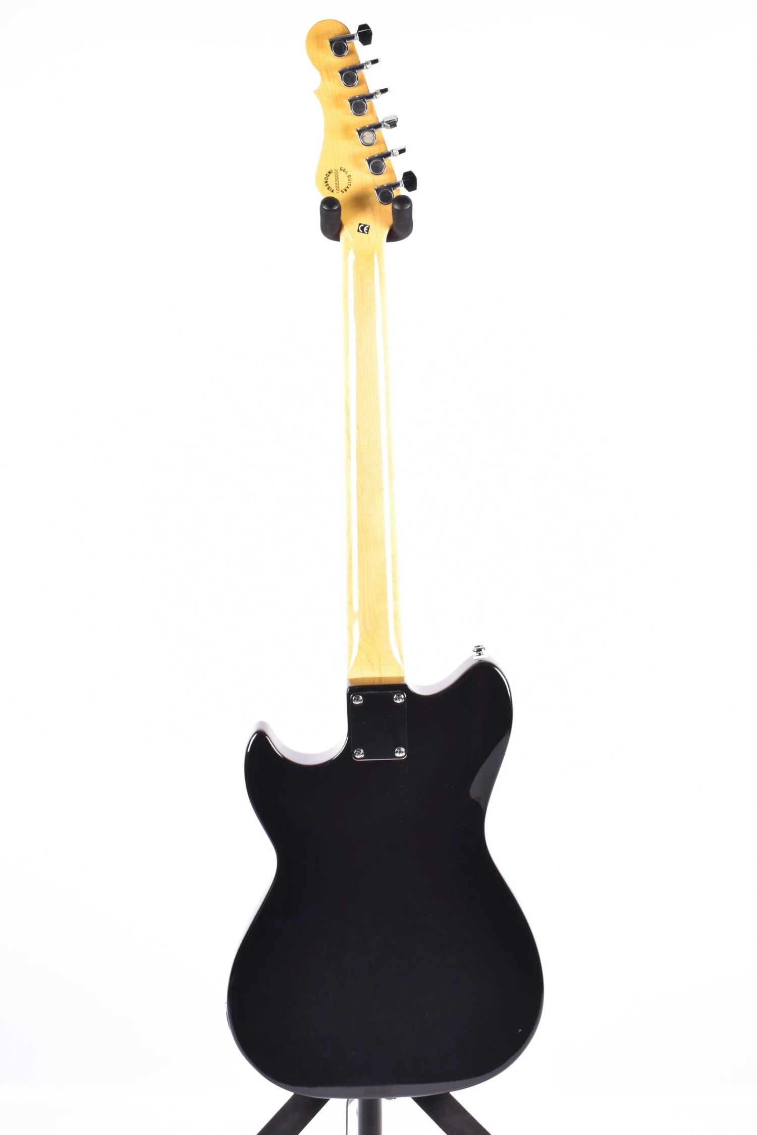 G&L Tribute Fallout, Gloss Black 5 G&L Tribute Fallout, Gloss Black