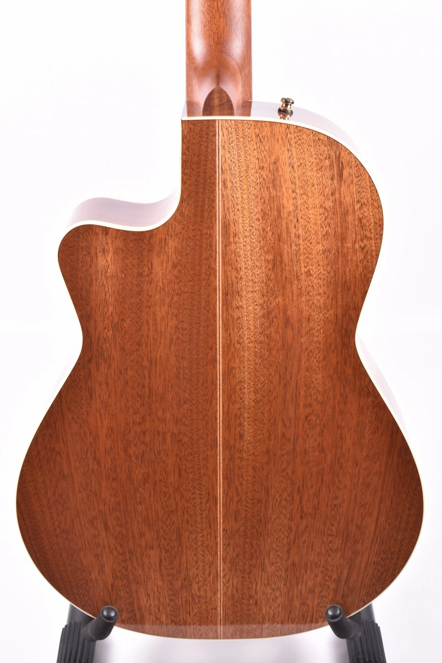 Acoustic Guitars LaPetrie Concert Cutaway 5 Acoustic Guitars LaPetrie Concert Cutaway