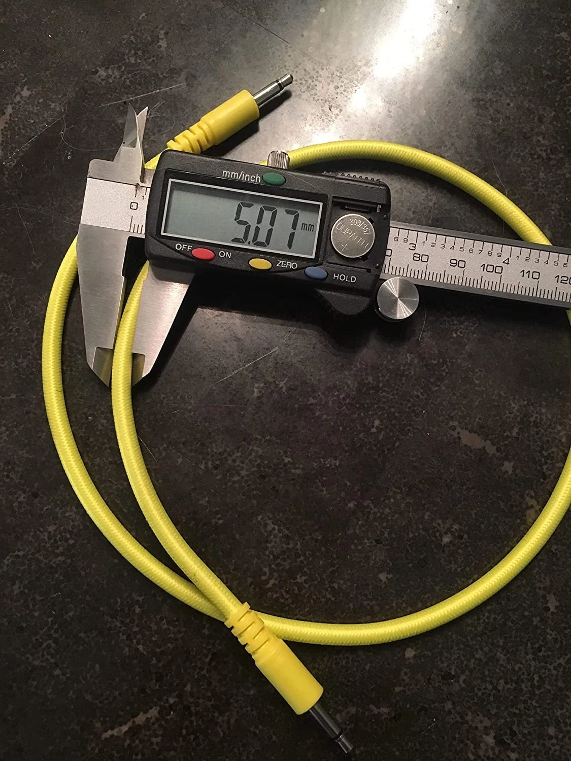 Starving Students Music Supplies Luigi's Modular Supply Bucatini Braided Patch Cables - Package Of 5 Black Cables, 12" (30 Cm) Modular Synthesizer Accessories 4 Starving Students Music Supplies Luigi's Modular Supply Bucatini Braided Patch Cables - Package Of 5 Black Cables, 12" (30 Cm) Modular Synthesizer Accessories